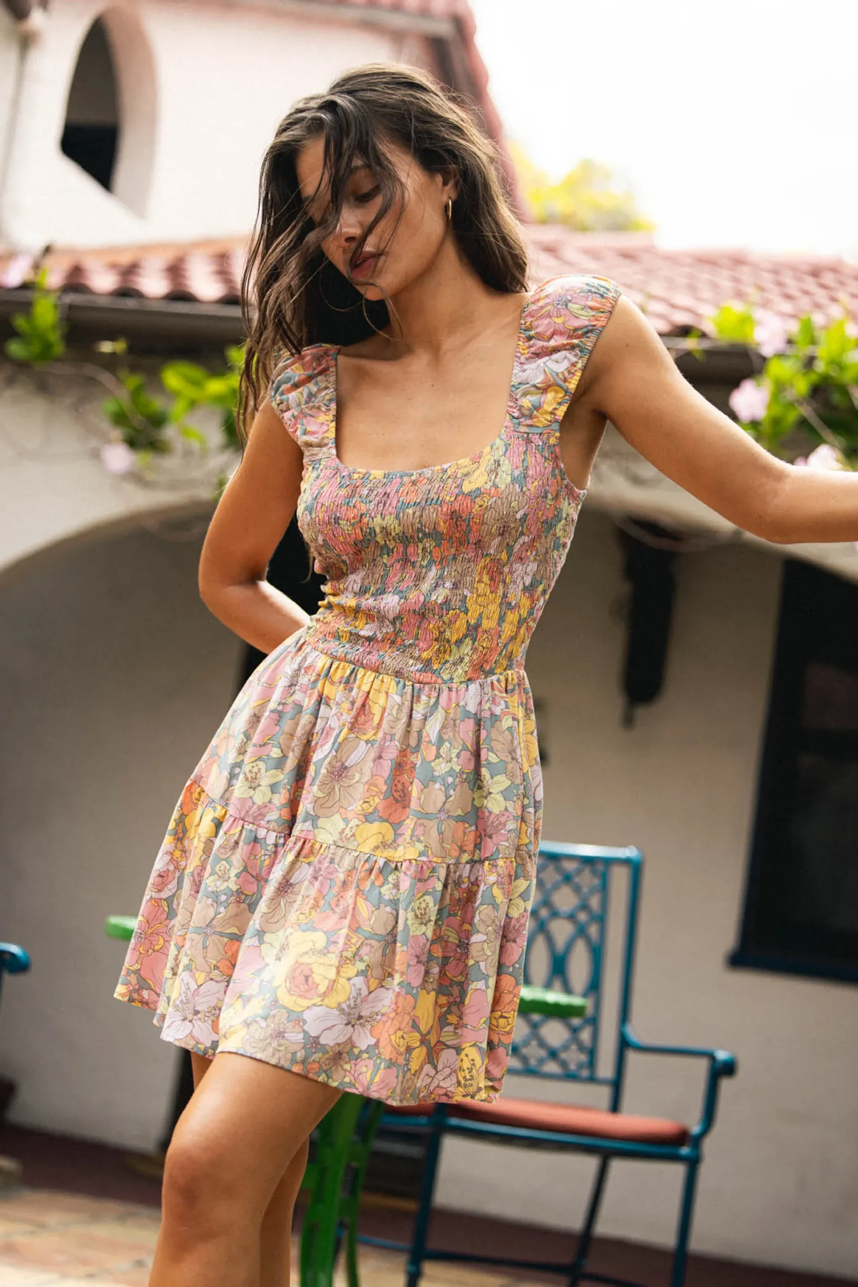 Women O’Neill Dresses<ADELLE JANIS FLORAL SMOCKED DRESS
