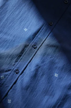 O’Neill Shirts & Flannels<EAST CLIFF HIDEAWAY STANDARD FIT SHIRT
