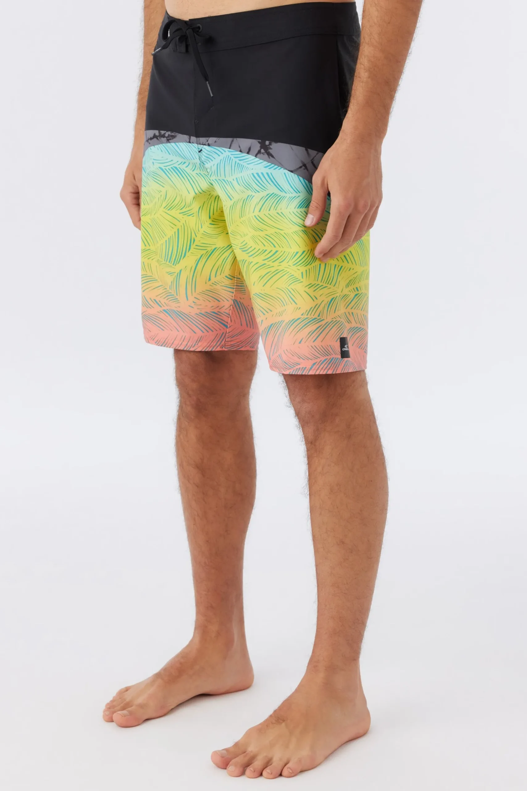 O’Neill Performance<HYPERFREAK TECH BLOCK 20" BOARDSHORTS