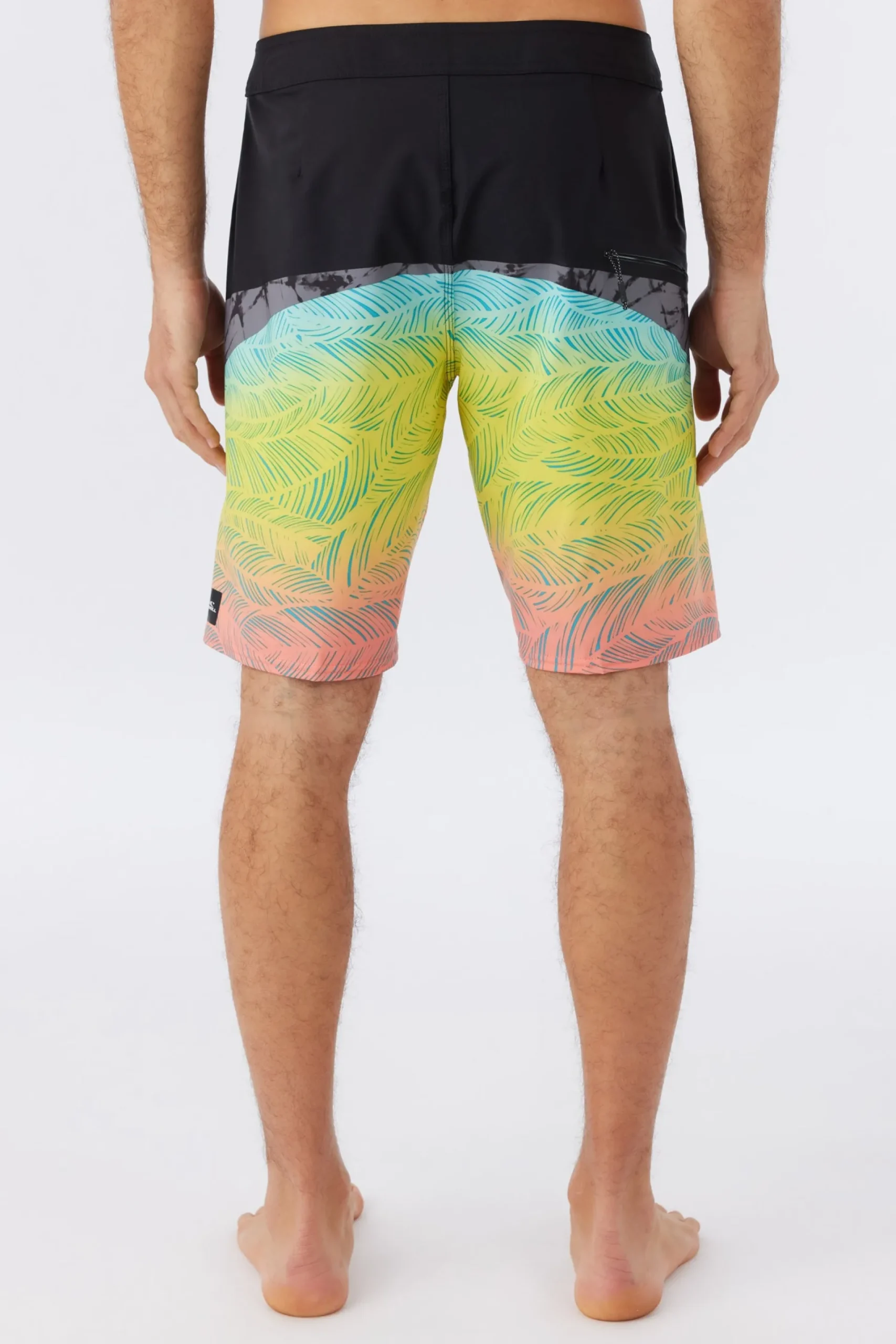 O’Neill Performance<HYPERFREAK TECH BLOCK 20" BOARDSHORTS