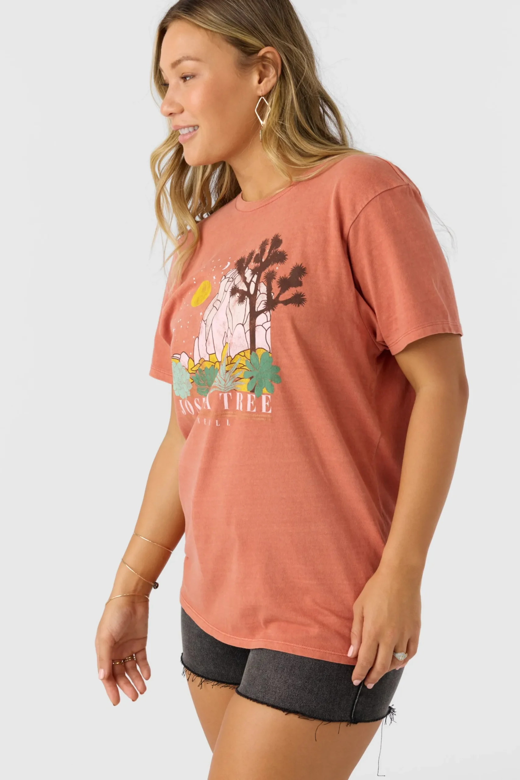 Women O’Neill Graphic Tees & Tanks<JOSHUA TREE TEE