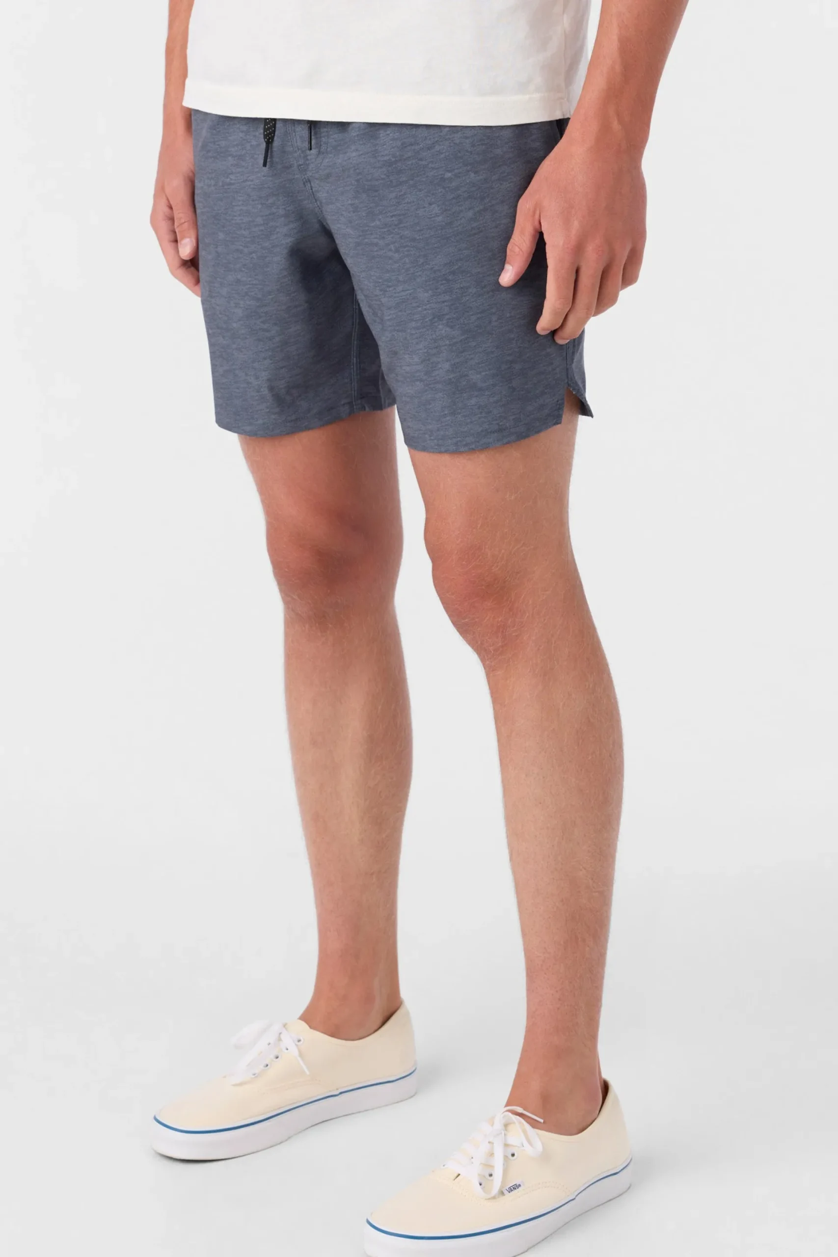 O’Neill Shorts<PERFORM LINED 17" ATHLETIC SHORTS