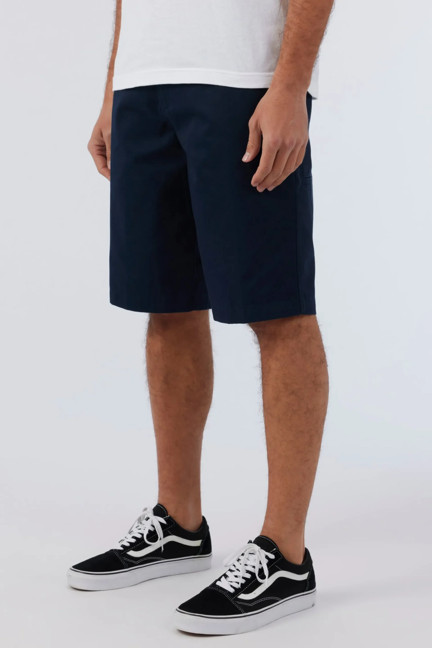 O’Neill Shorts<REDWOOD 22" CHINO SHORTS