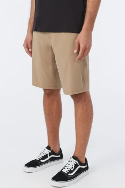 O’Neill Shorts<RESERVE SOLID 21" HYBRID SHORTS