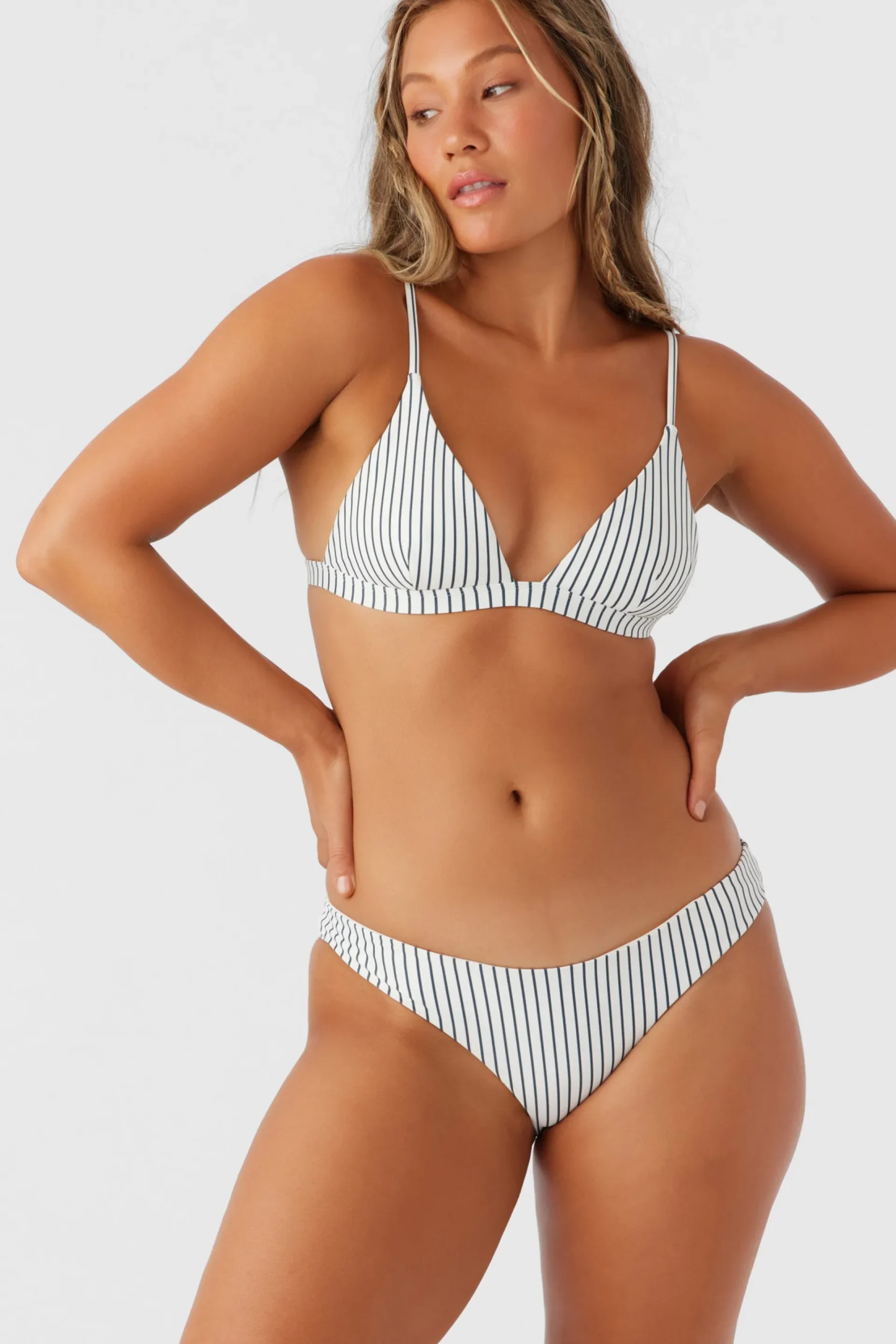 Women O’Neill Cheeky|Bikini Bottoms<SALTWATER ESSENTIALS STRPIE MATIRA HIPSTER CHEEKY BOTTOMS