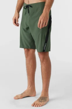O’Neill Performance<SUPERFREAK SOLID 21" BOARDSHORTS