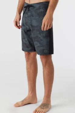 O’Neill Performance<TRVLR ENDURO 20" BOARDSHORTS