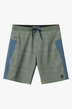O’Neill Performance<TRVLR ENDURO 20" BOARDSHORTS