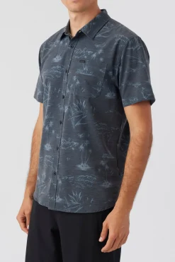 O’Neill Shirts & Flannels<TRVLR UPF TRAVERSE HAWAII RELAXED FIT SHIRT
